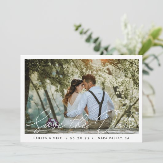 Delikates Handskript-Hochzeitsfest-Foto Save The Date (Stehend Vorderseite)