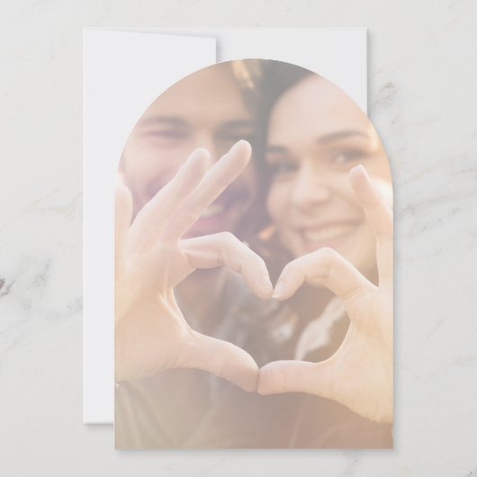 Delikates Schwarzes verblichenes Foto Moderne Arch Einladung (Rückseite)