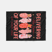 Delivering The Love Of Your Life Valentines Day L& Fleecedecke (Vorderseite (Horizontal))