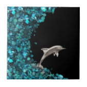 Delphin auf blauer Wellenfliese Fliese (Vorderseite)