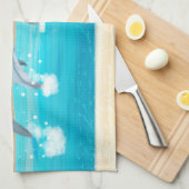 Delphine, die im Ozean brechen Geschirrtuch (Viertel Falte)