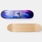 Delphine im Mondschein Skateboard (Horizontal)