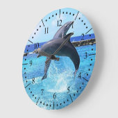 Delphine im schönen blauen Ozean Große Wanduhr (Winkel)