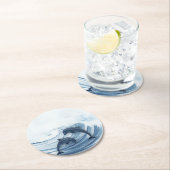 Delphine im Surfen Runder Pappuntersetzer (Vor Ort)