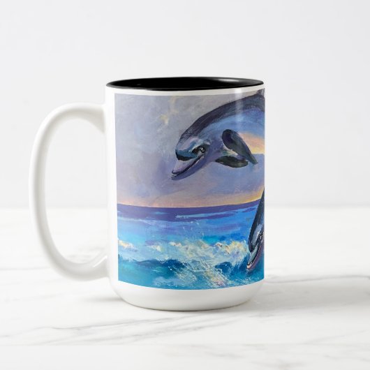 Delphine springen für Freude Zweifarbige Tasse (Links)