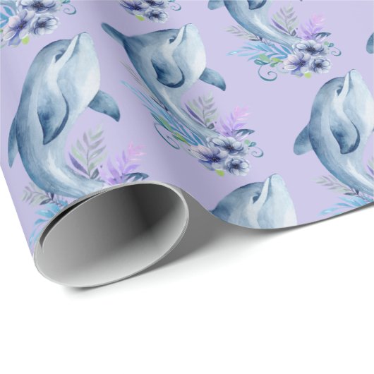 Delphine und Blume auf Lila Geschenkpapier (Rolleneckpunkt)