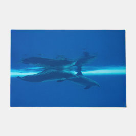 Delphine und Reflexion, blaue Ozeane Fußmatte