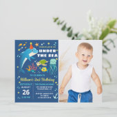 Delphinschildkröte unter dem Meeresjunge Geburtsta Einladung (Stehend Vorderseite)