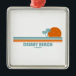 Delray Beach Florida Sun Palm Trees Ornament Aus Metall<br><div class="desc">Delray Beach heißt "Florida's Village By the Sea" und ist ein beliebter Treffpunkt für Reisende, die die freundliche Atmosphäre einer kleinen Stadt und die Unterhaltungsmöglichkeiten einer großen Stadt gewollt haben. Das Wakodahatchee Wetlands, das Morikami Museum und die japanischen Gärten können nicht verpasst werden, aber niemand kann es Ihnen vorwerfen, direkt...</div>