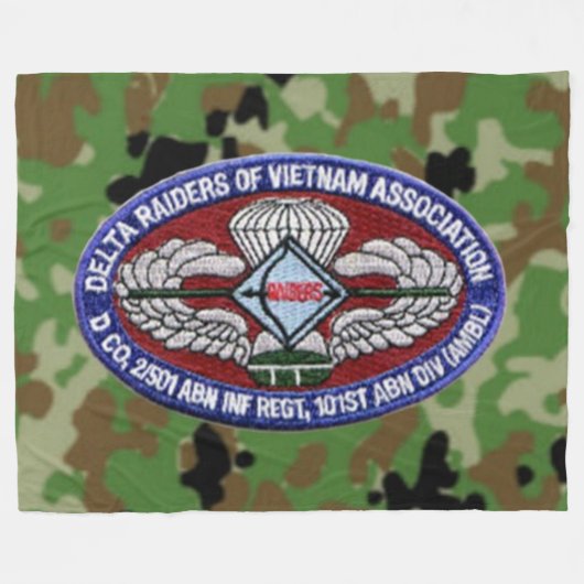 DELTA RAIDERS DER VIETNAM-ASSOZIATION (2) FLEECEDECKE (Vorderseite (Horizontal))