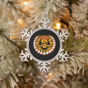 Delta Sigma Pi Totenkopf-Abzeichen Schneeflocken Zinn-Ornament