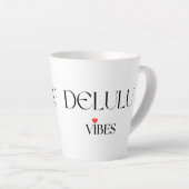 Delulu Vibes, Funny Aesthetic Quote Gift Milchtasse (Rechte Ecke)