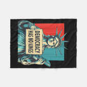 Democracy Has No Kings 4th Of July Statue Of Liber Fleecedecke (Vorderseite (Horizontal))