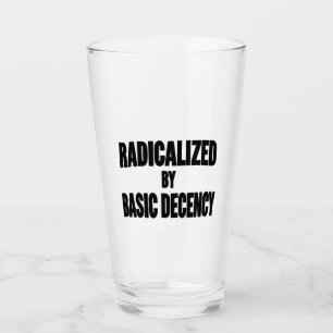 Demokratie, sozial radikalisiert durch einfachen A Glas