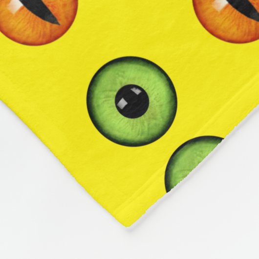 Demon Eyes Fleecedecke (Ecke)