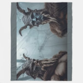 DEMONE 3 FLEECEDECKE (Vorderseite)