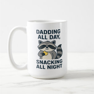 Den ganzen Tag über trinken, die ganze Nacht über Kaffeetasse