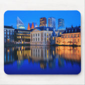Den Haag Skyline an blauem Stunde mousepad (Vorne)