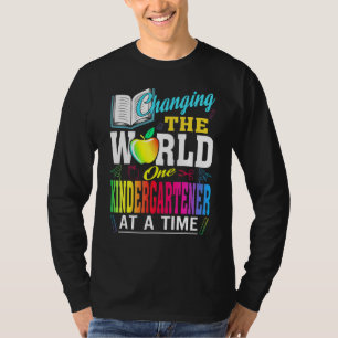 Den Kindergartner der Welt nach dem anderen wechse T-Shirt