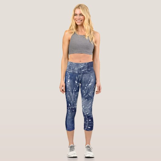 Denim Blue & White Mandala Mix Design Capri Leggings (Vorderseite)