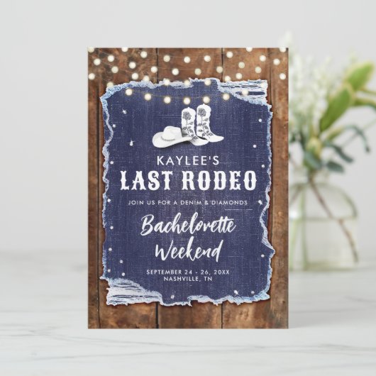 Denim Diamonds Last Rodeo Rustic Chic Bachelorette Einladung (Stehend Vorderseite)