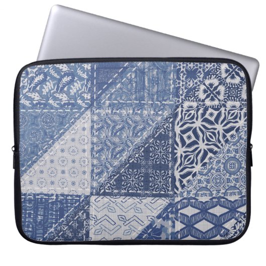 Denim-Dreieck-Patchwork-Vintage-Textur. Laptopschutzhülle (Vorderseite)