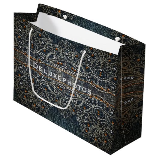 Denim Gems Große Geschenktüte (Vorderseite Schrägansicht)