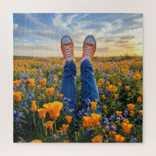 Denim Jeans und orange Sneaker in Blumen Puzzle