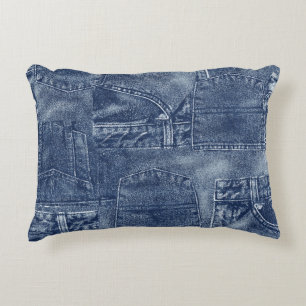 Denim Material in einem Patchwork-Taschenmuster. Dekokissen
