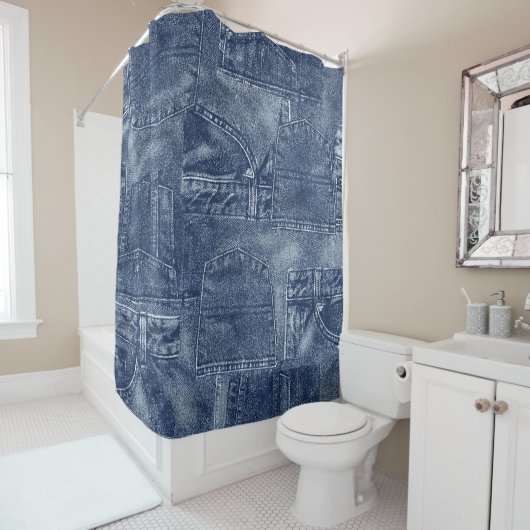 Denim Material in einem Patchwork-Taschenmuster. Duschvorhang (Beispiel)