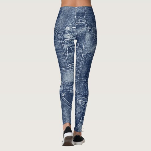 Denim Material in einem Patchwork-Taschenmuster. Leggings (Rückseite)