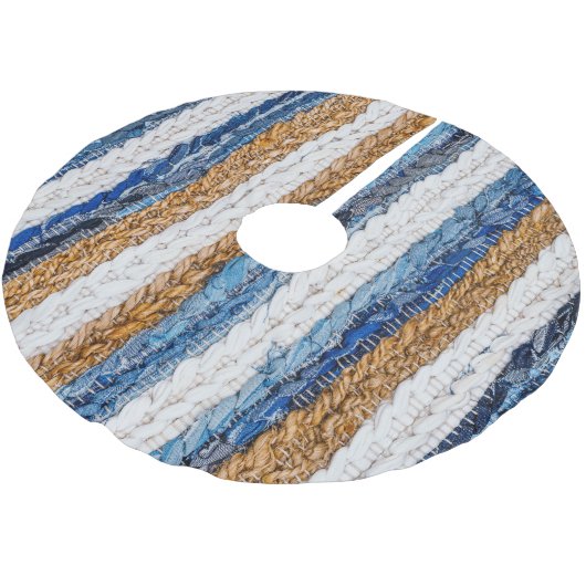 Denim Patchwork: gerecycelt Jeans Teppich. Polyester Weihnachtsbaumdecke (Schrägansicht)