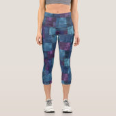 Denim Patchwork in Blau und Lila, benutzerdefinier Capri Leggings (Vorderseite)