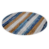 Denim-Patchwork: Teppich aus recycelten Jeans. Schneidebrett (Ecke)