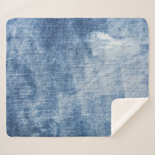 Denim Texture: Rugged Holes. Sherpadecke (Vorderseite (Horizontal))