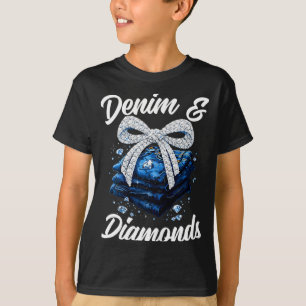 Denim und Diamanten verneigen sich vor glamouröser T-Shirt