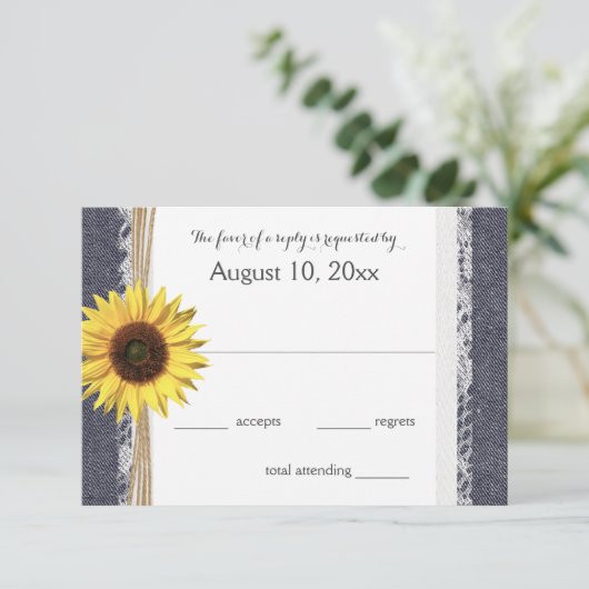 Denim und Lace Sunflower Wedding RSVP (Stehend Vorderseite)