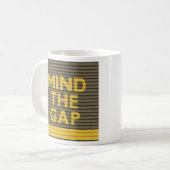 Denken Sie an die Lücke 1 Kaffeetasse (Vorderseite Links)