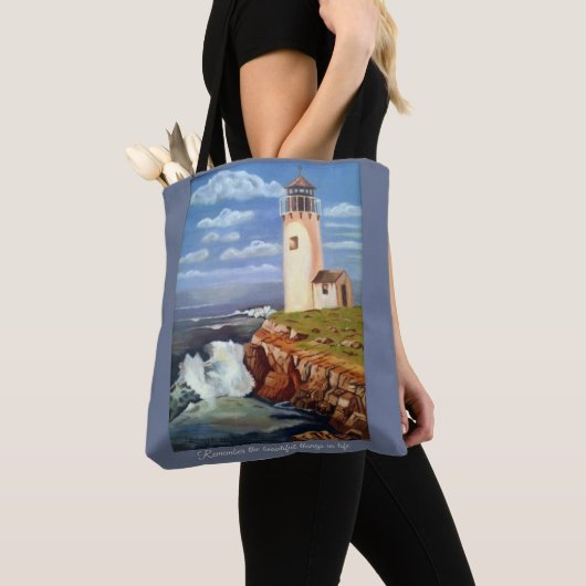 Denken Sie an die wunderschöne Tasche des Leuchttu (Von Nahem)