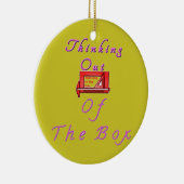 Denken Sie aus der Schachtel. Keramikornament (Rechts)