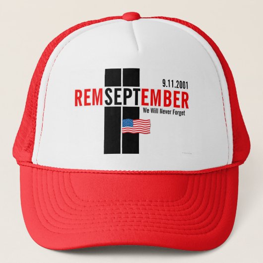 Denken Sie daran, 11. September Flag Hat Red Truckerkappe (Vorderseite)