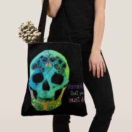 Denken Sie daran, dass Sie silberne Halskette die Tasche