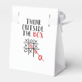 Denken Sie über den Kasten nach Geschenkschachtel (Rückseite)