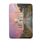 Denkmäler | Farbige Sicht auf den Taj Mahal Badematte (Vorderseite Vertikal)