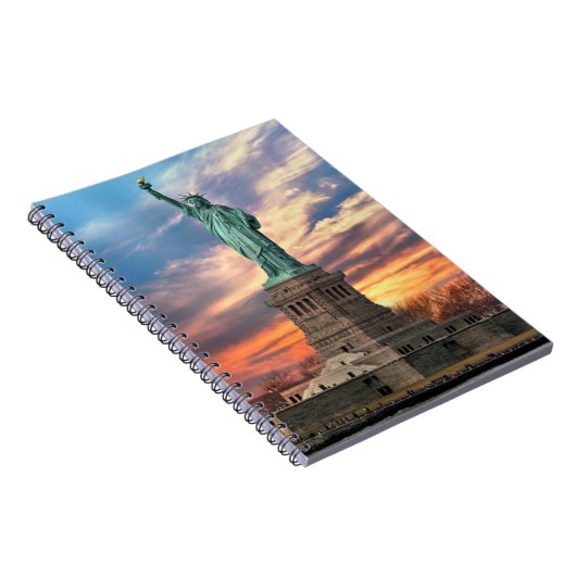 Denkmäler | Freiheitsstatue Notizblock (Rechte Seite)