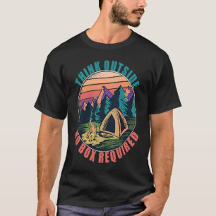 Denkt nach außerhalb kein Feld Erforderliches Camp T-Shirt