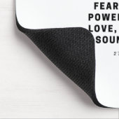 Denn Gott hat uns nicht gegeben | 2 Timothy 1:7 Mousepad (Ecke)
