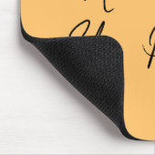 "Dennoch, bestand sie" hübsche Art fort Mousepad (Ecke)