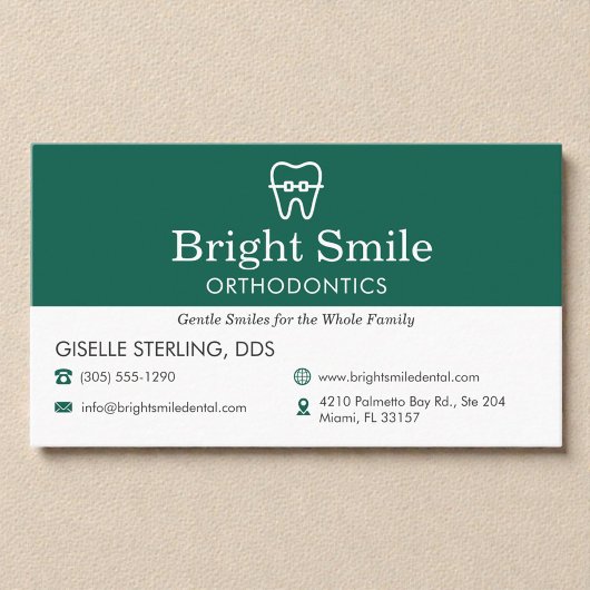 Dentist & Orthodontics Office Braces Logo Visitenkarte