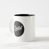 Dentist Schrift-Typografie Kaffeetasse Geschenk (Vorderseite Links)